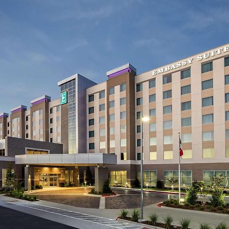 Embassy Suites By Hilton College Station Esterno foto